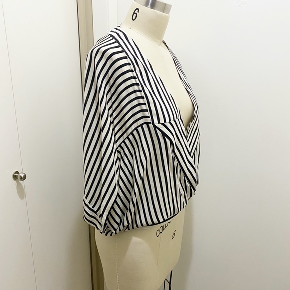 BCBG Maxazria Surplice High Low Origami Surplice Striped Blouse White Black XS - Picture 2 of 10